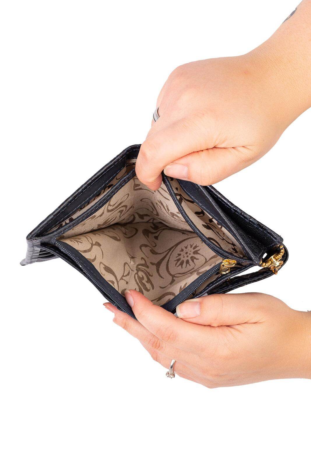 Carteira feminina de couro croco Lanna 10x15,5cm