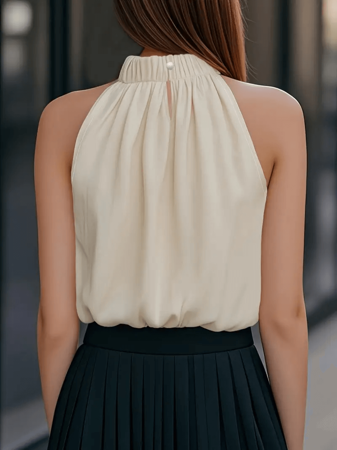 Blusa Regata Sem Mangas com Detalhe Franzido no Pescoço - Naomi