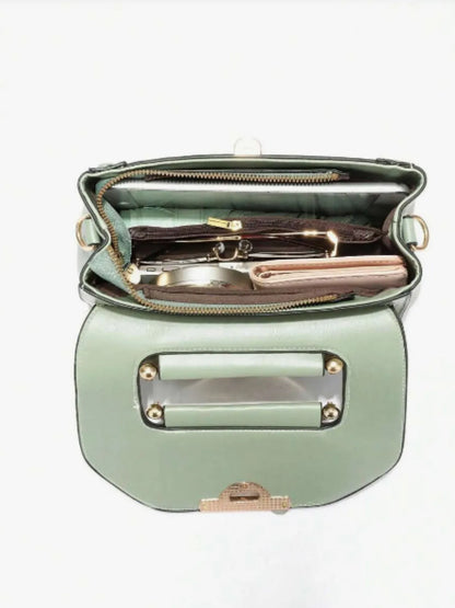 Bolsa Tiracolo Quadrada com Alça de Metal e Detalhes Trançados - July