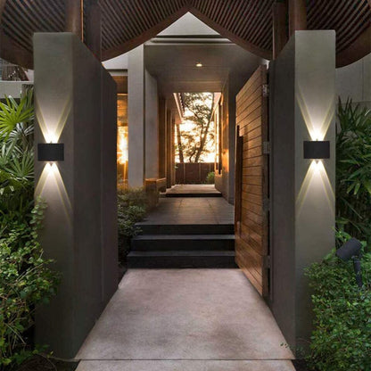 Arandela Externa de Parede em LED à Prova D'água