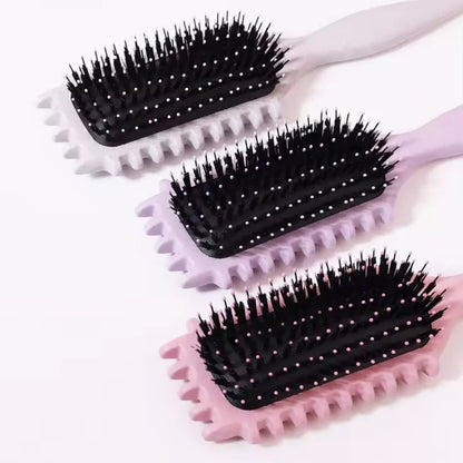 Escova Finalizadora de Cachos: Definição Rápida e Zero Frizz